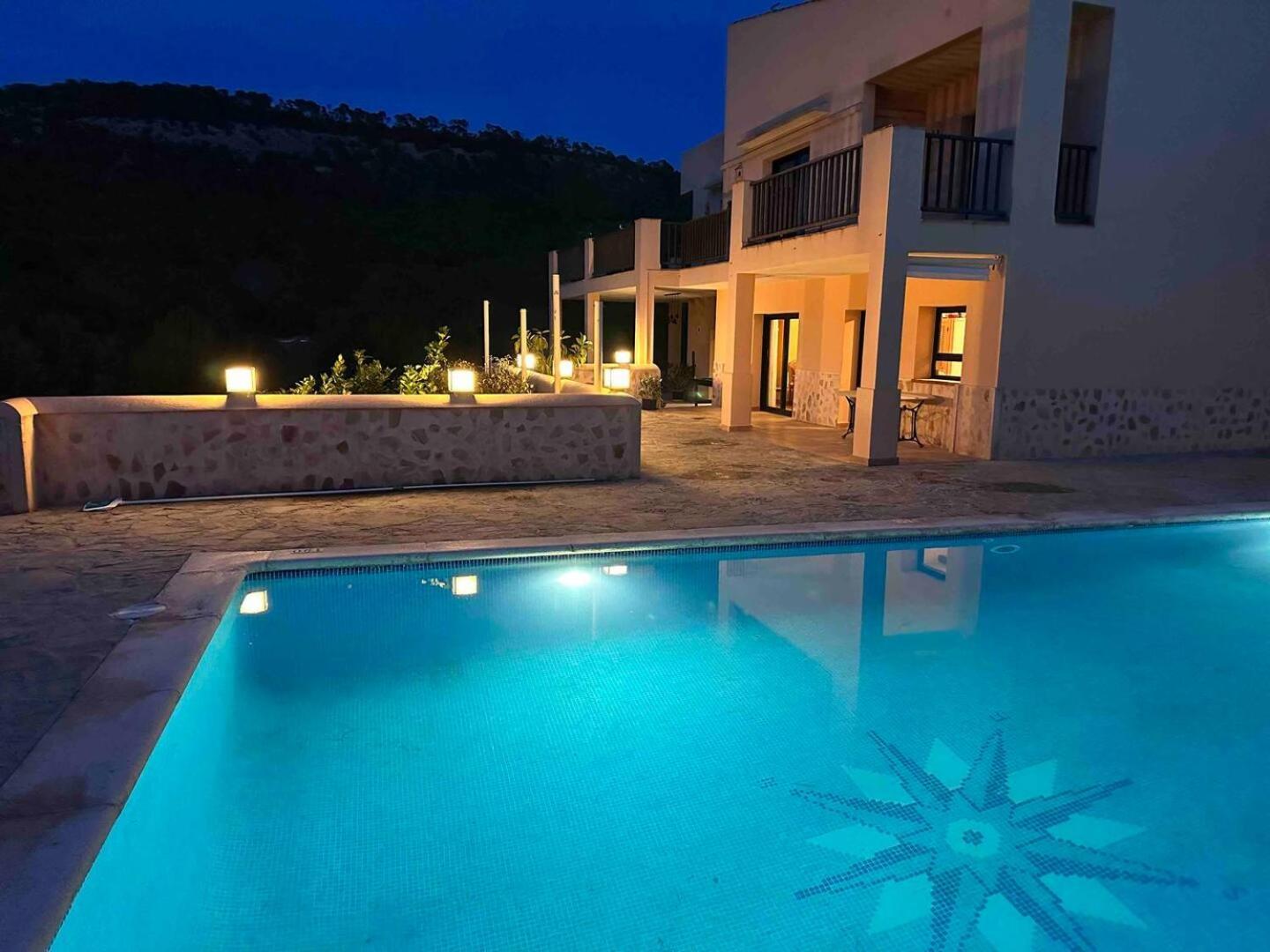 كالا فاديلا Villa Ses Marjades المظهر الخارجي الصورة